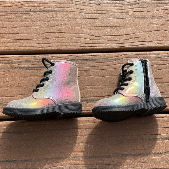 Children’s place toddler Doc Maarten look a like bootie. - Picture 1 of 3